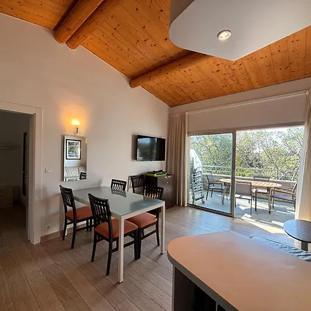 Porto-vecchio Baie Santa Giulia 4-5 Personnes Апартаменты Порто-Веккьо